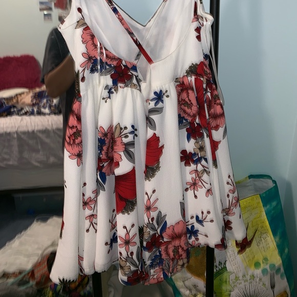 ✨LF ROMPER ✨ - Picture 2 of 4